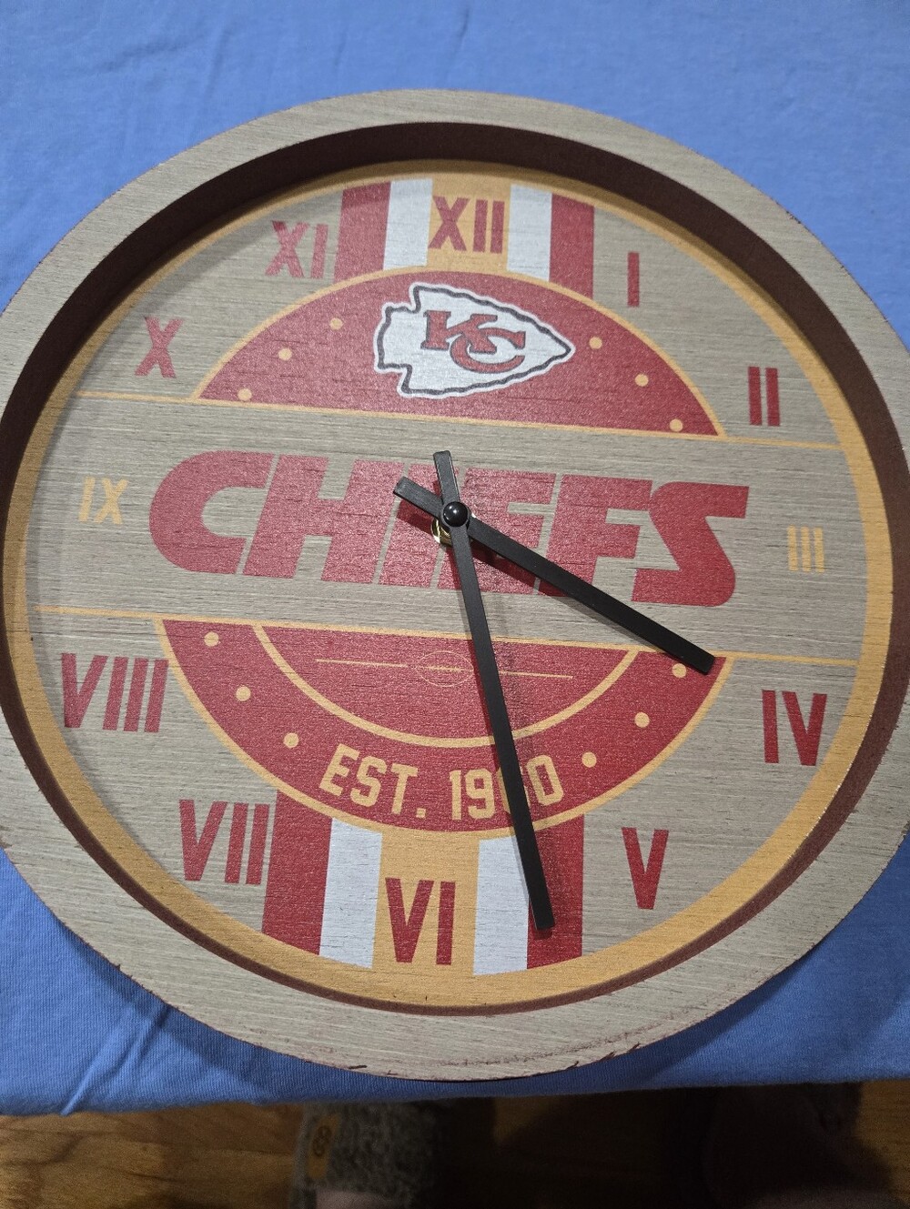 Forever Collectibles Chiefs Wood-Style Red and Gold Wall Clock